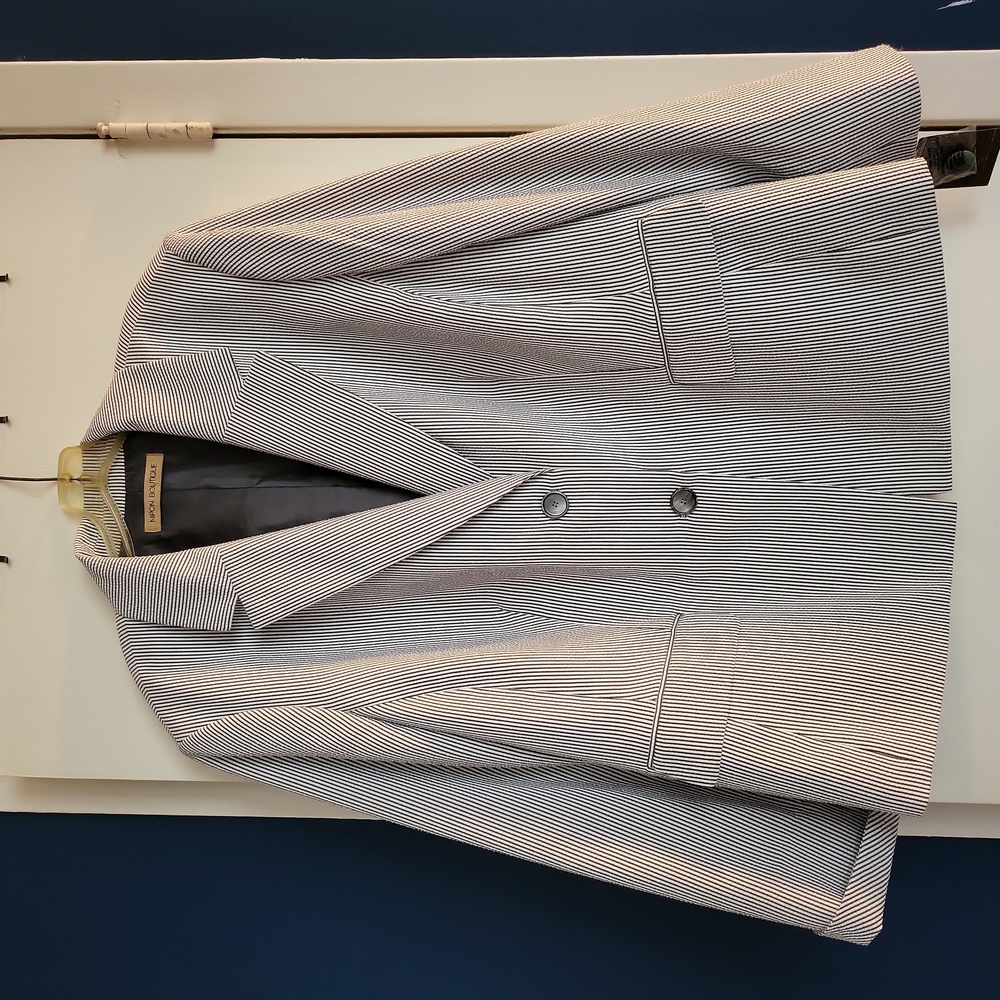 Womans grey and white seersucker notched jacket.